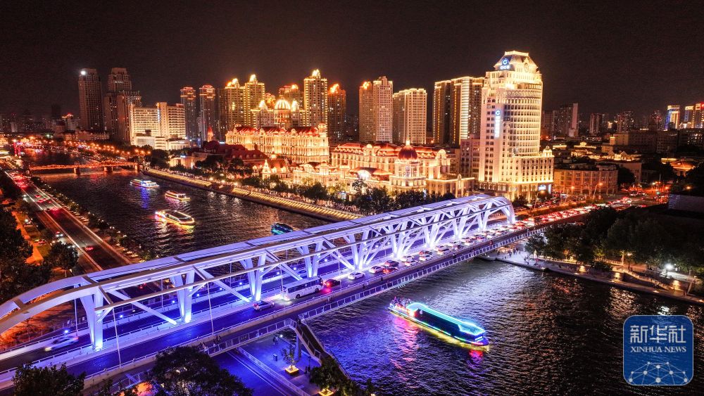飞阅中国｜津彩夜空 光耀海河