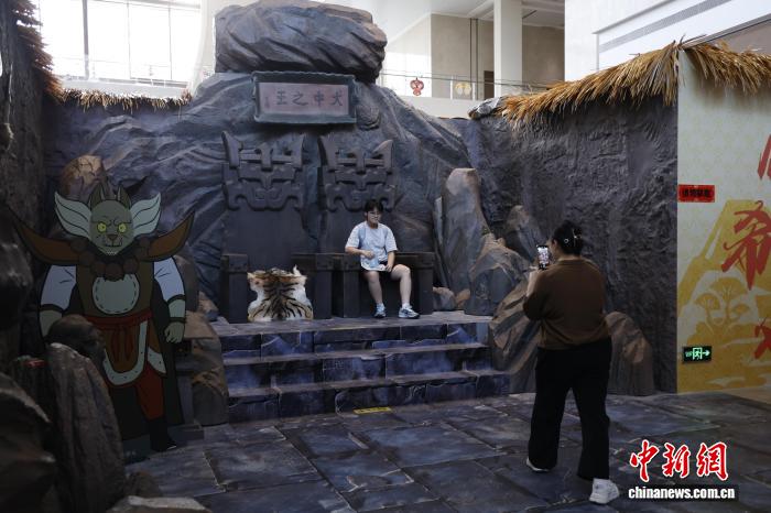 《浪浪山小妖怪》主题展引游人打卡