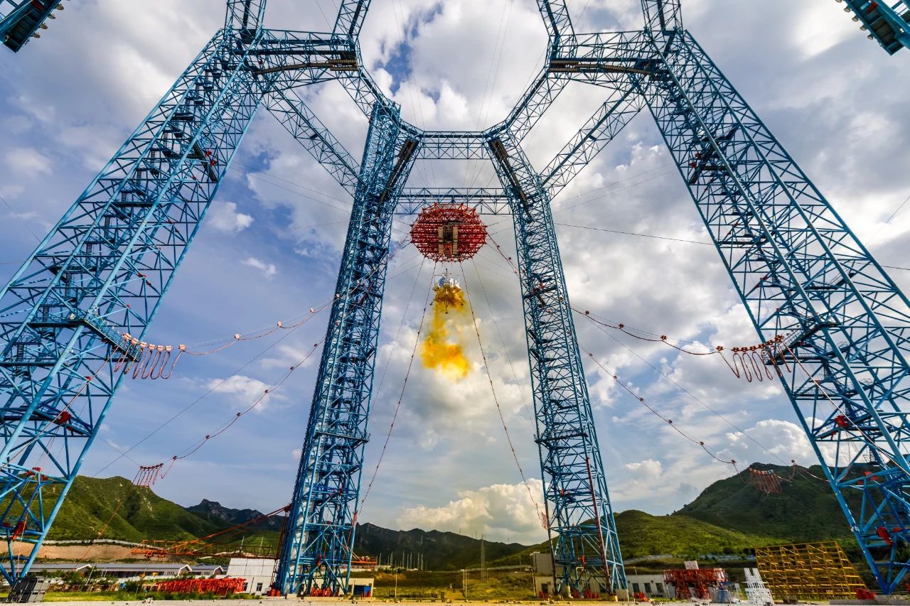 新突破！揽月月面着陆器着陆起飞综合验证试验取得圆满成功