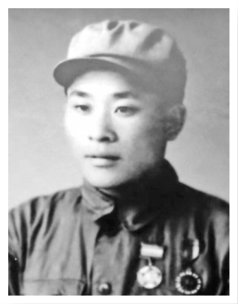 抗战老兵王振斌16岁参军抗日，冲锋在前多次负伤——“靠着坚定信仰和无畏勇气，在战争中成长”（时空对话）