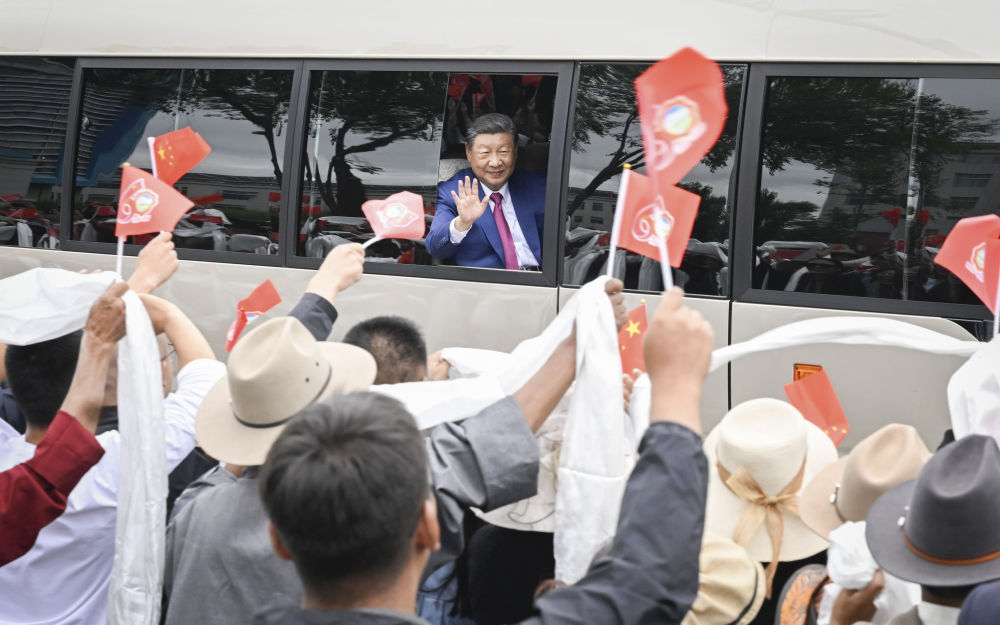 总书记西藏行｜记者手记：看着北斗星走不迷路，跟着共产党走会幸福