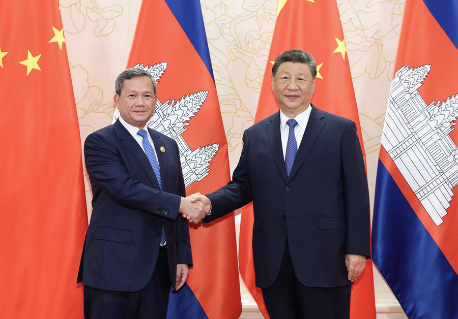 上合组织天津峰会丨习近平会见柬埔寨首相洪玛奈