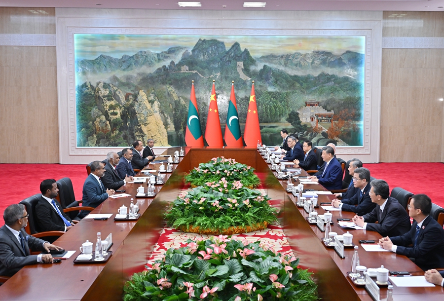 上合组织天津峰会丨习近平会见马尔代夫总统穆伊兹