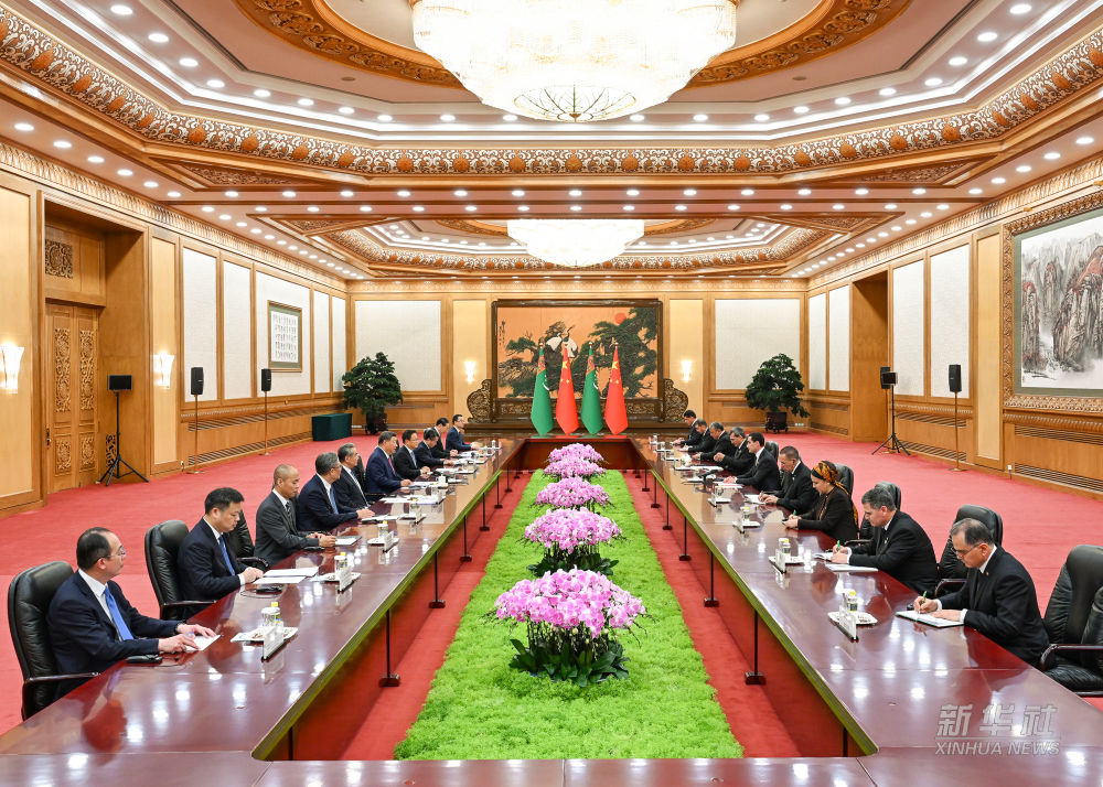 新华图讯丨习近平会见土库曼斯坦总统别尔德穆哈梅多夫