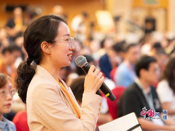 悉尼华星艺术团团长余俊武：用文艺演出传播中华文化内涵