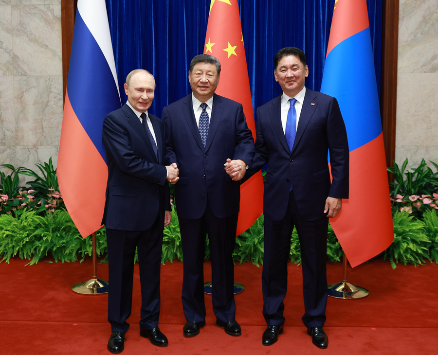 习近平主持中俄蒙元首第七次会晤
