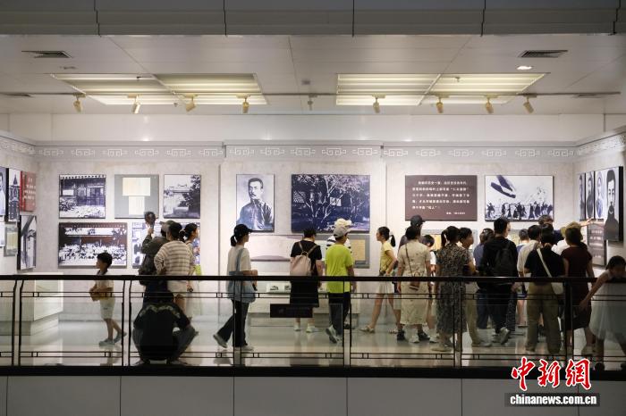 重温鲁迅“抗战精神”：手中的笔就是最锋利的武器
