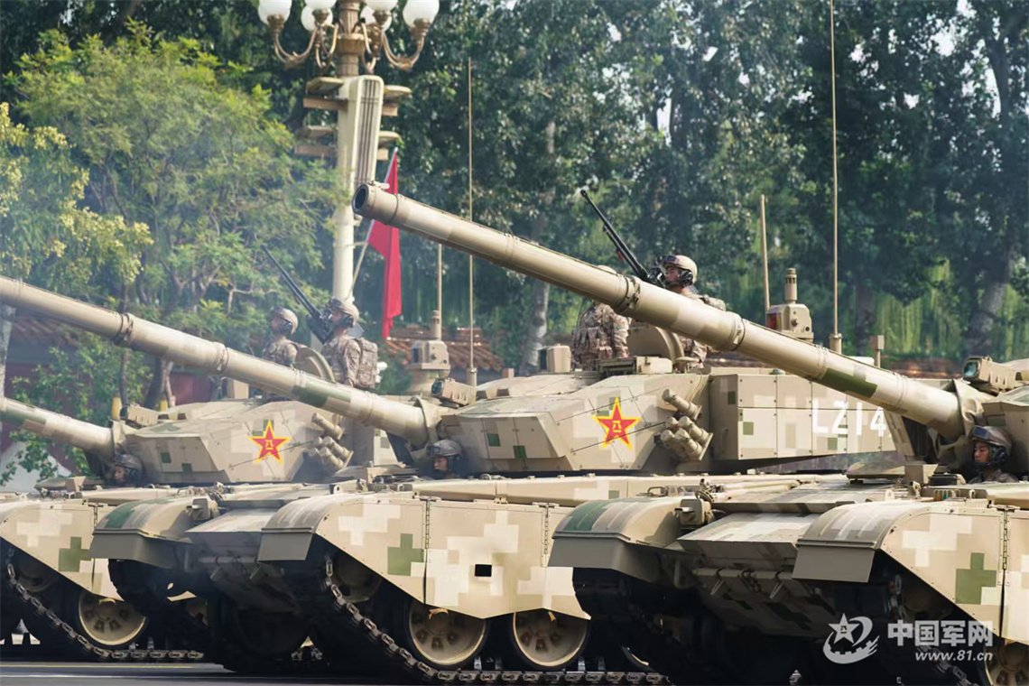 我在阅兵现场｜近距离感受钢铁洪流的中国力量