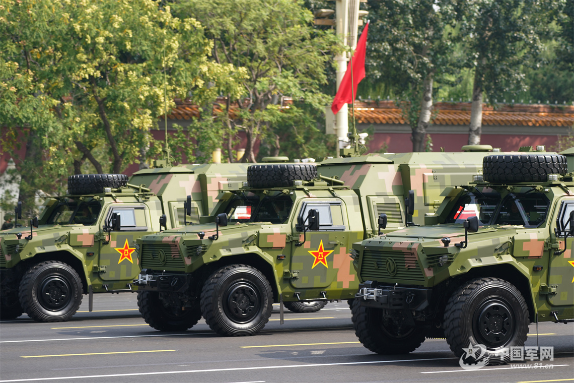 我在阅兵现场｜近距离感受钢铁洪流的中国力量