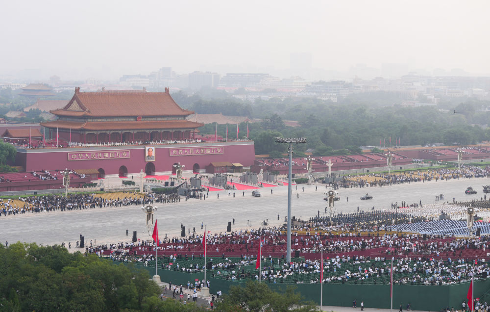 新华社出图 | 带你看胜利日大阅兵这一天！