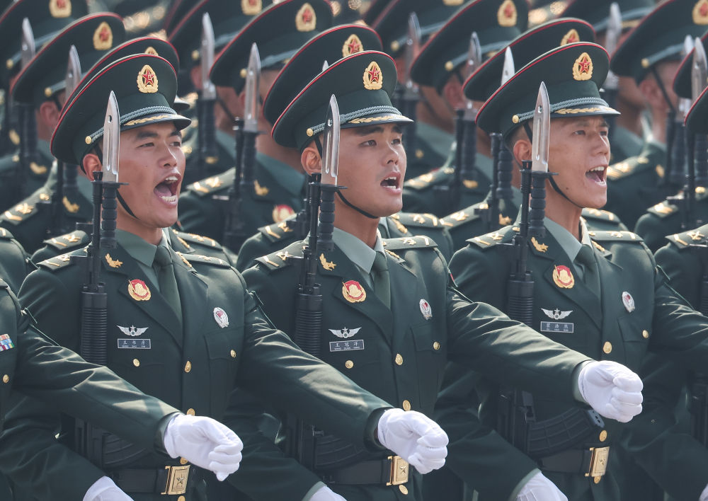 新华社出图 | 带你看胜利日大阅兵这一天！