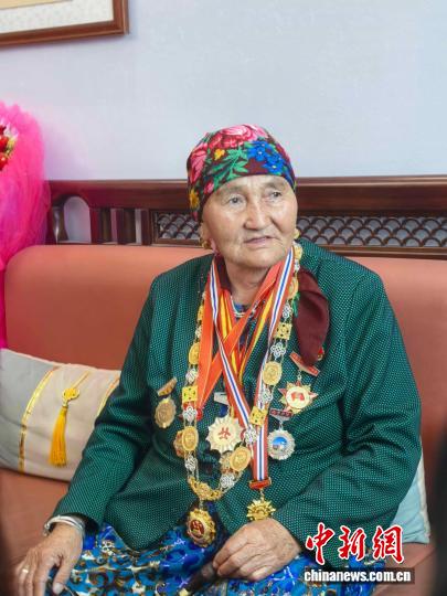 （砥砺奋进七十载 天山南北谱华章）布茹玛汗·毛勒朵：护边60余载 在“西极”刻“中国石”
