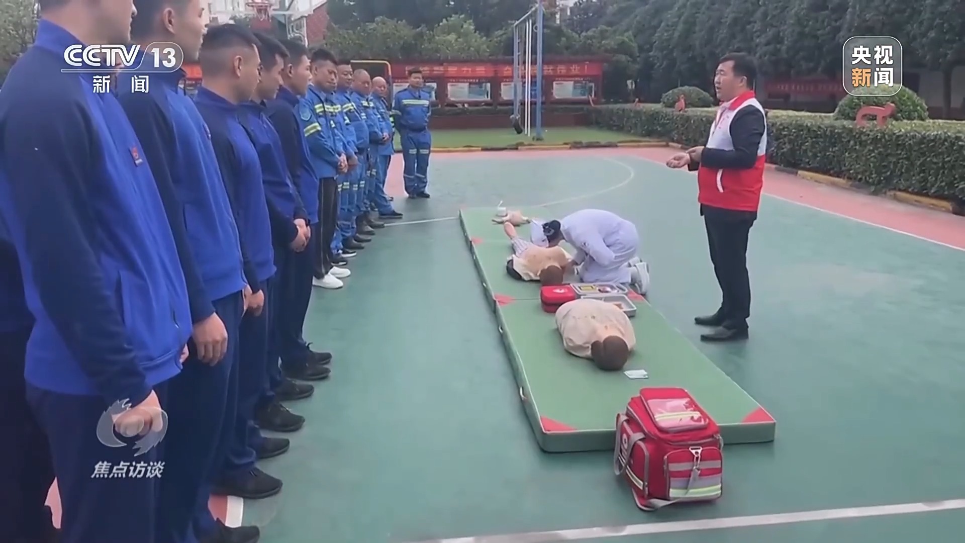 焦点访谈丨用脑波踢足球 VR体验消防救援 科普原来可以如此有趣