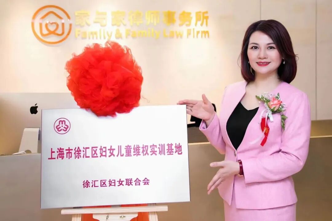 中国妇女事业发展谱写新篇章，白皮书在各行各业女性中引发热烈反响