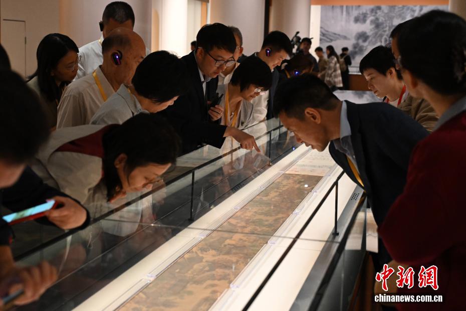 “百年守护——从紫禁城到故宫博物院”展在北京故宫博物院展出