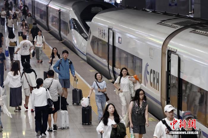 10月1日长三角铁路预计发送旅客426万人次