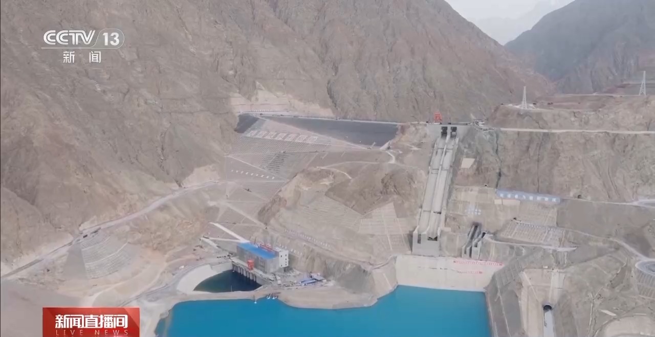 国庆出行“加速度” 多地工程建设加紧推进