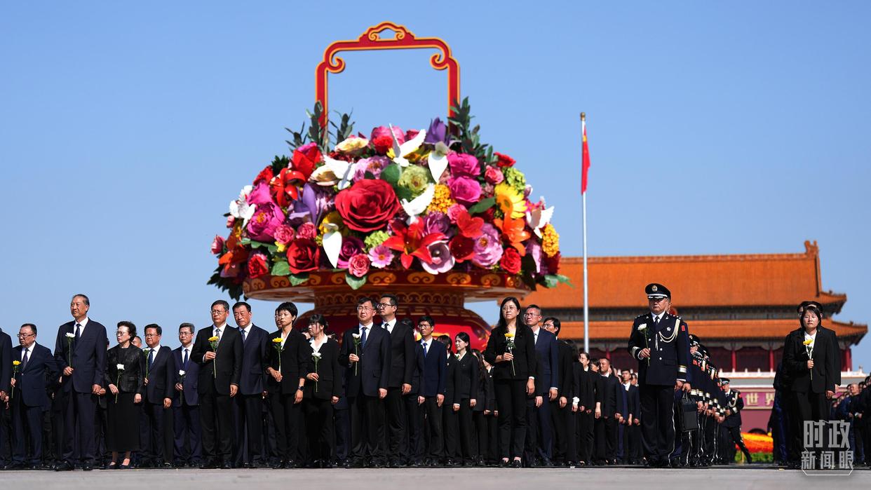 时政新闻眼丨在今年国庆招待会上，习近平重点谈到这两件大事