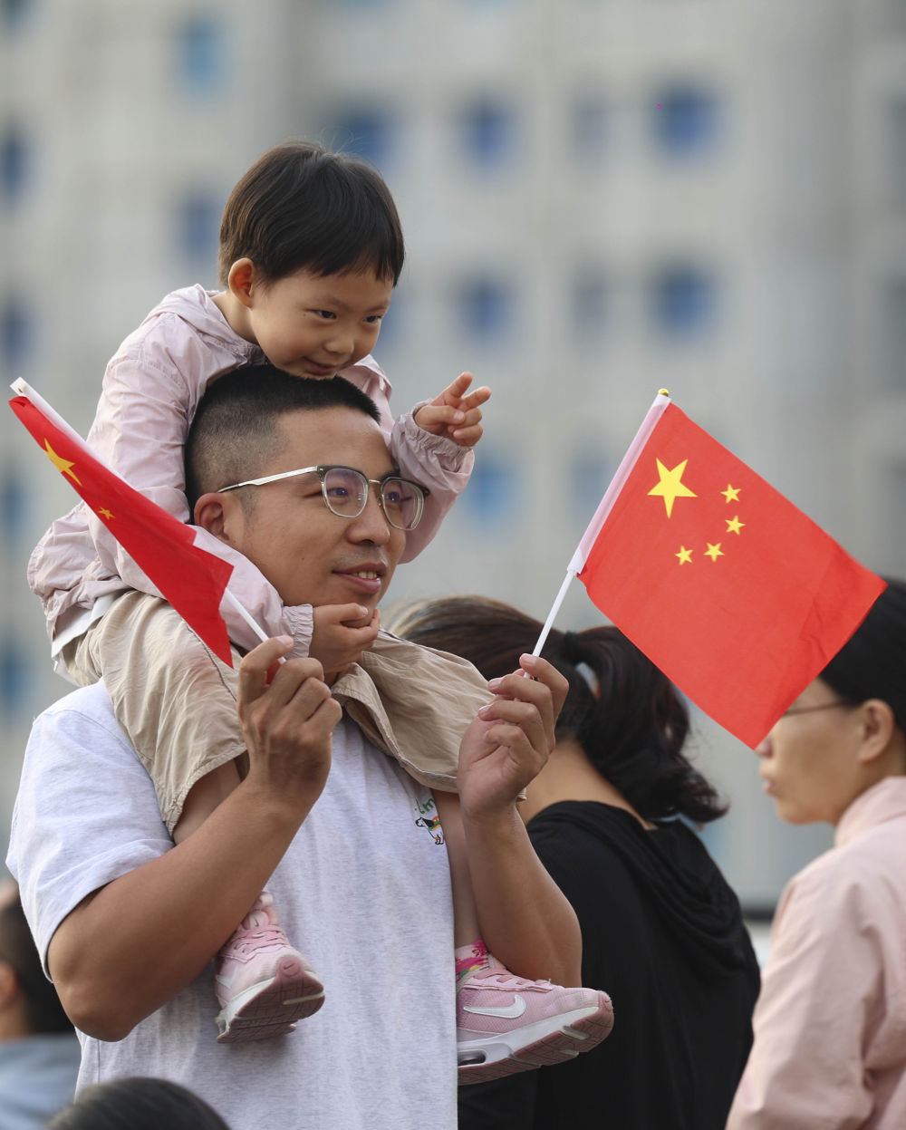 五湖四海、大江南北，最爱的这抹中国红！