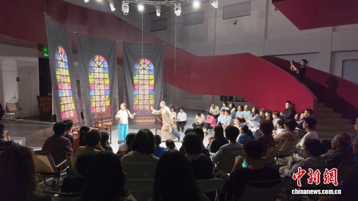 “戏码头”天津打造“城市即舞台” 观众街头邂逅好戏