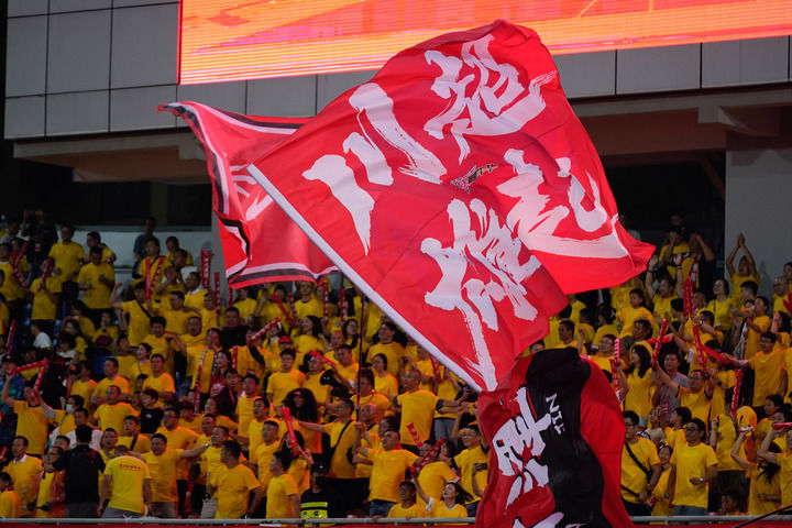 共享运动盛宴，体育赛事“燃动”假日经济