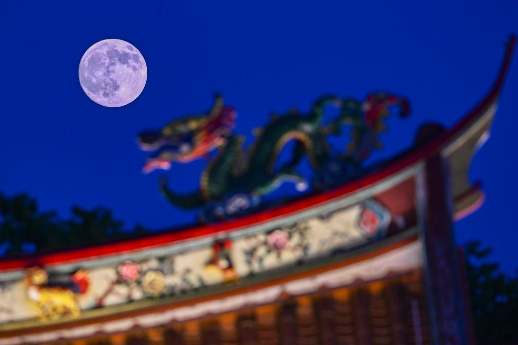 月满神州 家国同庆——全国各地群众欢度中秋