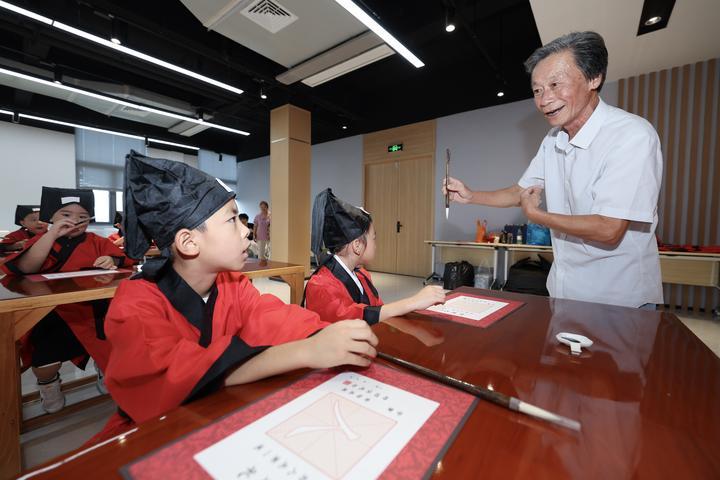 镜观·回响｜以文化人 以文育人
