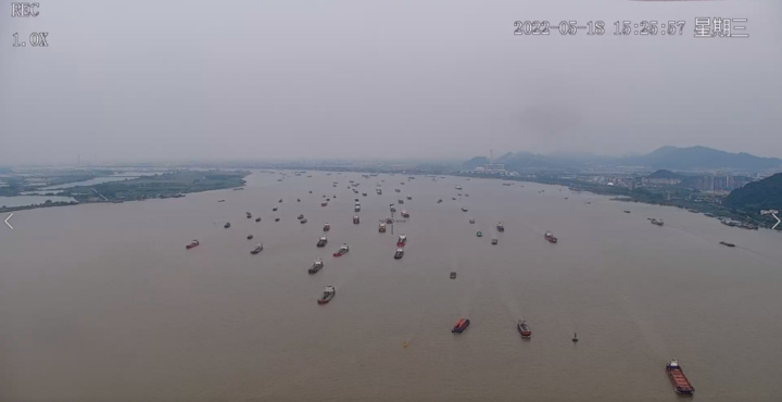 青春华章 |【小苏说·家乡水】从江面到低空，看南京如何“翼”护母亲河！