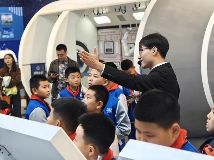 校馆弦歌丨哈工大航天馆：探深空奥秘 燃未来之光