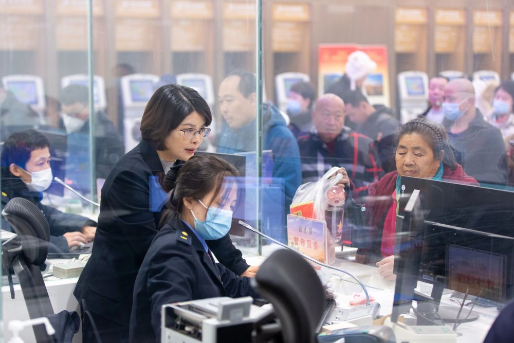 镜观·回响｜巾帼共绘新时代