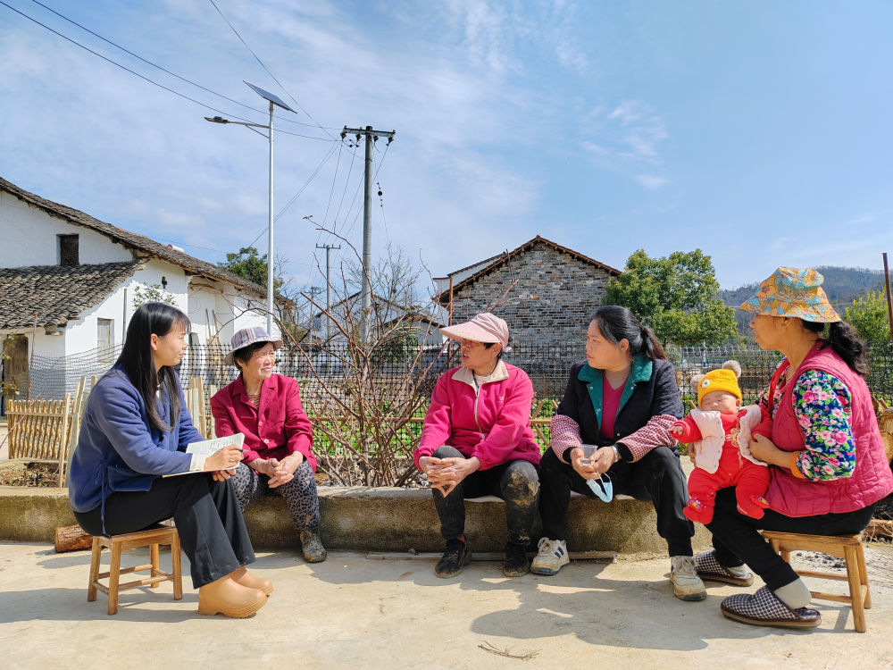 镜观·回响｜巾帼共绘新时代