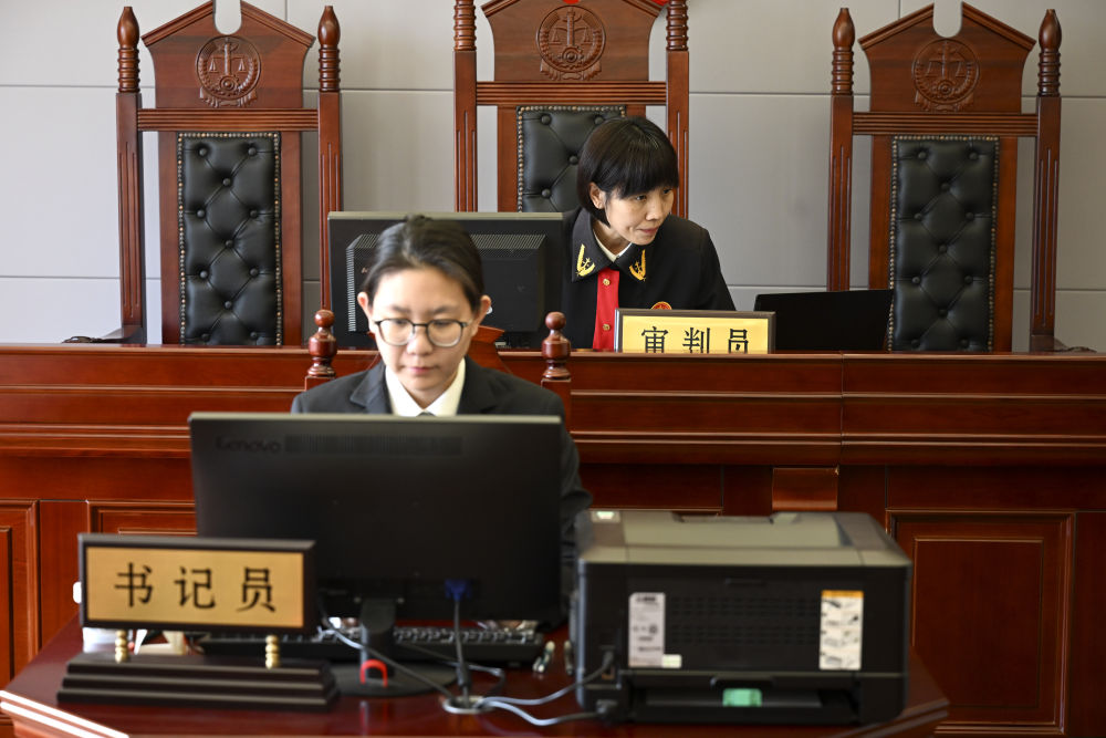 镜观·回响｜巾帼共绘新时代