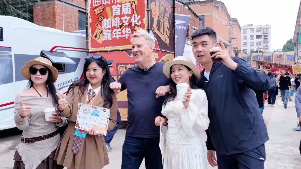 新华视点｜金秋文旅亮点纷呈 消费新场景激发经济强劲动能