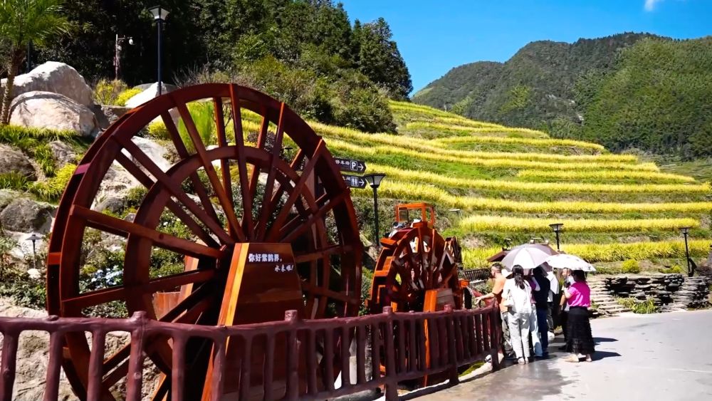新华视点｜金秋文旅亮点纷呈 消费新场景激发经济强劲动能