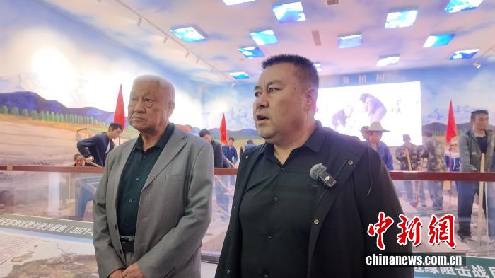 读懂中国·阿克苏的甜蜜故事｜三代坚守，柯柯牙如何让荒漠变“金山”？