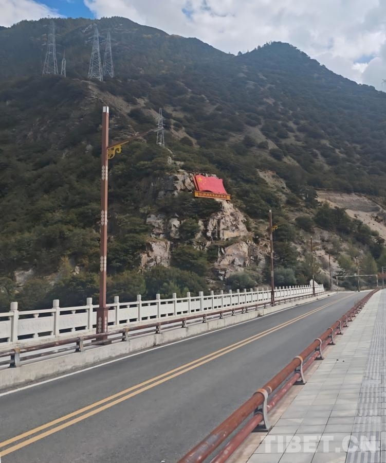 巴河桥：川藏公路上的精神坐标