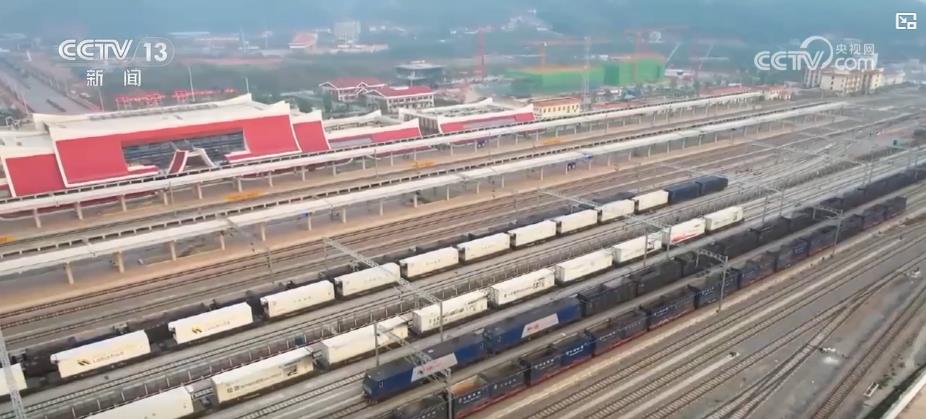 【中国经济三季报】铁路货运与民航运输双双稳步增长 交通大动脉跑出加速度