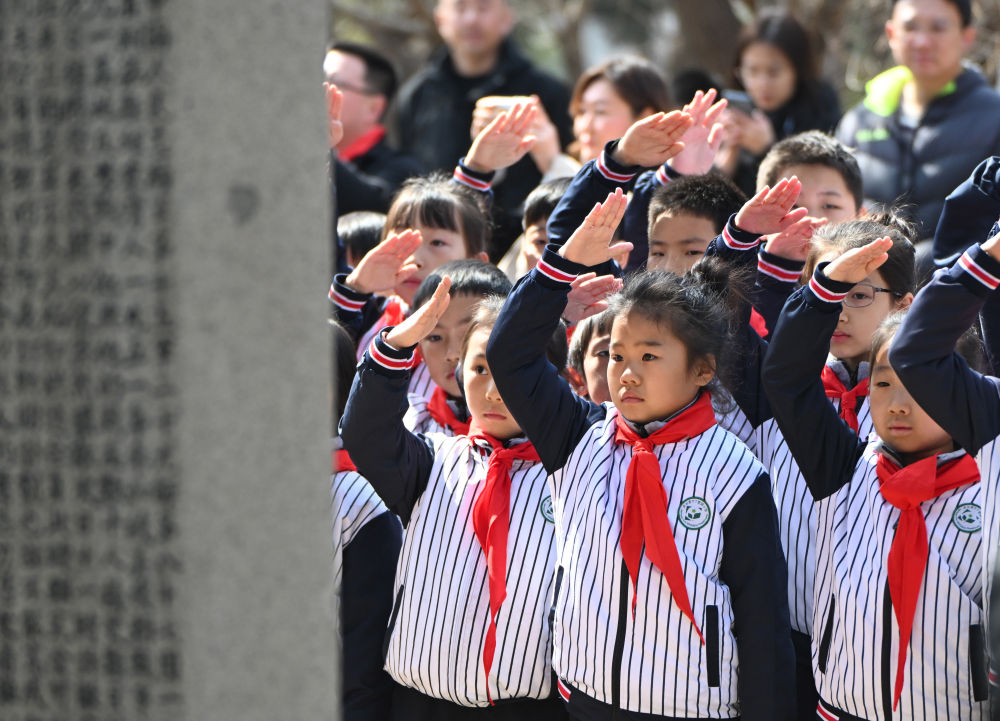 75年,祖国不会忘记,人民永远铭记 75年,祖国不会忘记,人民永远铭记