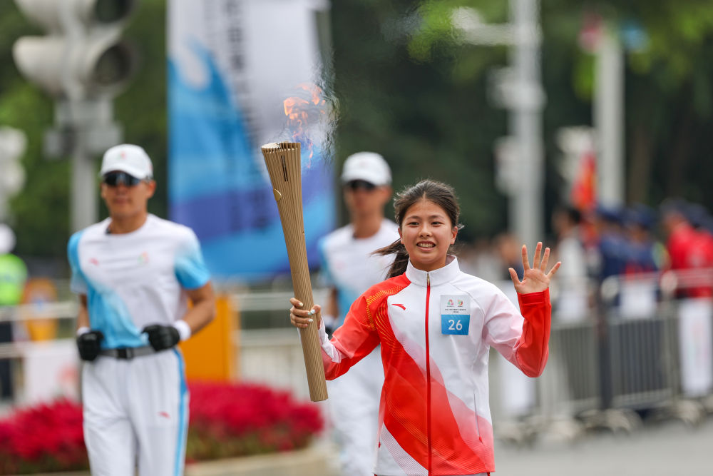 三地联动四城同传！第十五届全运会火炬传递活动举行