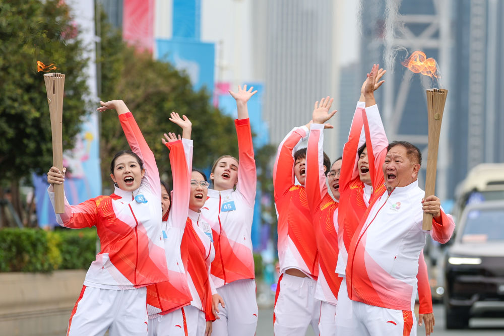 三地联动四城同传！第十五届全运会火炬传递活动举行