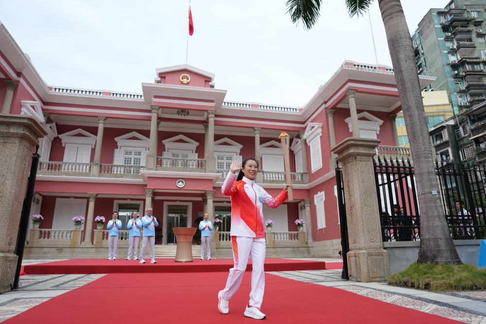 三地联动四城同传！第十五届全运会火炬传递活动举行