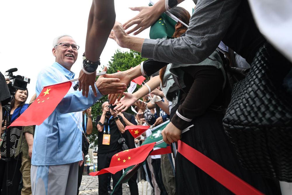 三地联动四城同传！第十五届全运会火炬传递活动举行
