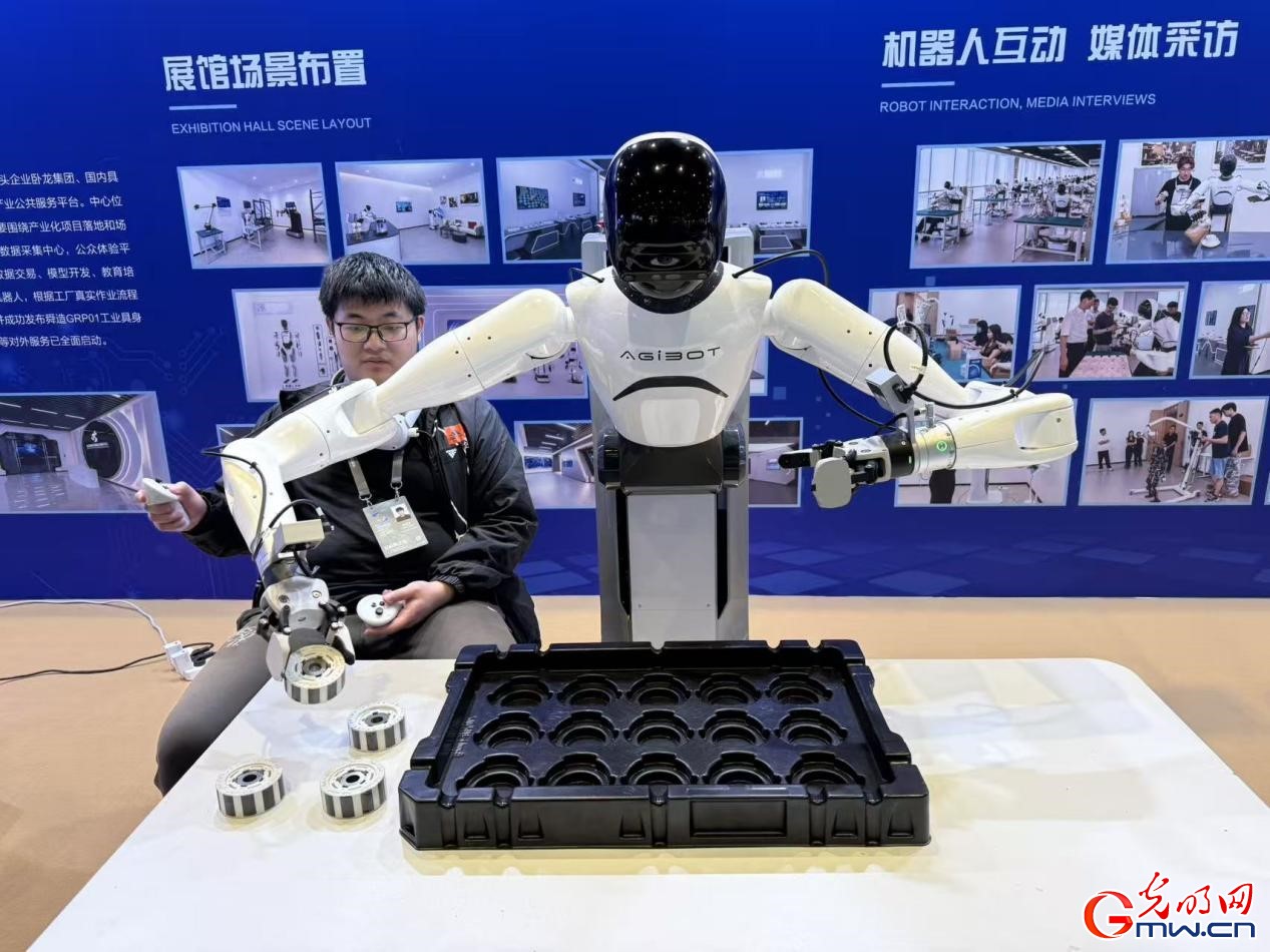 不止“黑科技”!在“超级体验馆”解锁更多可能 不止“黑科技”!在“超级体验馆”解锁更多可能