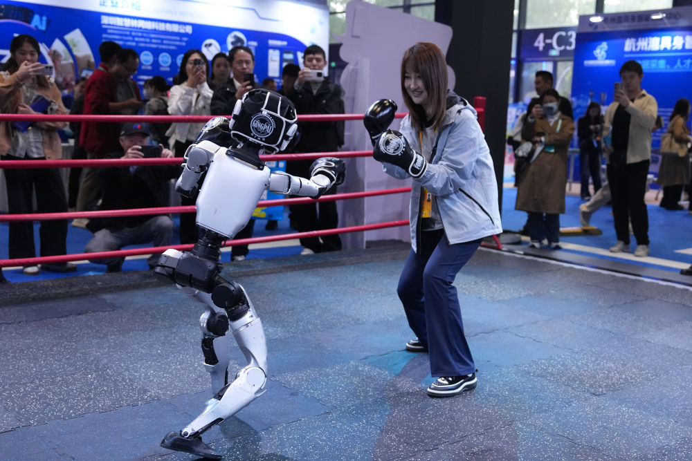 聚焦人工智能 “互联网之光”博览会启幕 聚焦人工智能 “互联网之光”博览会启幕