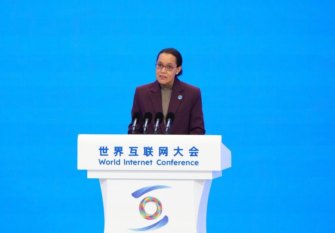 拉伊莎·马卢·迪南加:教育是“数字高速公路”通行许可证 拉伊莎·马卢·迪南加:教育是“数字高速公路”通行许可证