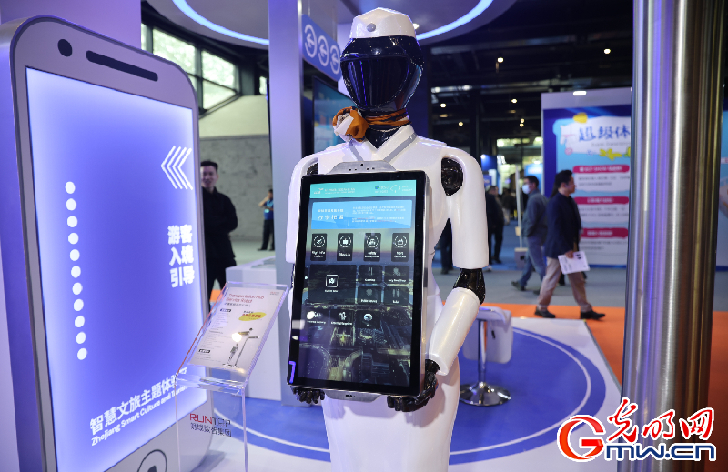 【乌镇视窗】互联网之光博览会|AI互动体验:科技“玩伴”让未来触手可及 【乌镇视窗】互联网之光博览会|AI互动体验:科技“玩伴”让未来触手可及