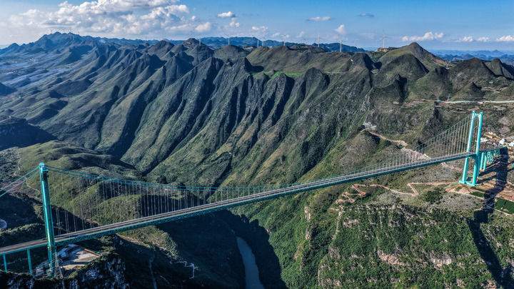 四中全会精神在基层|创新驱动融合赋能 开拓西部高质量发展新格局 四中全会精神在基层|创新驱动融合赋能 开拓西部高质量发展新格局