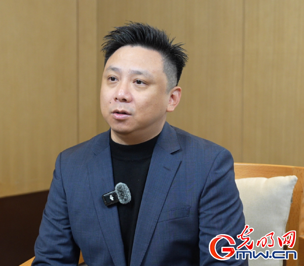 乌镇声音丨黄家伦:数智未来,AI核心价值在于赋能而非取代 乌镇声音丨黄家伦:数智未来,AI核心价值在于赋能而非取代