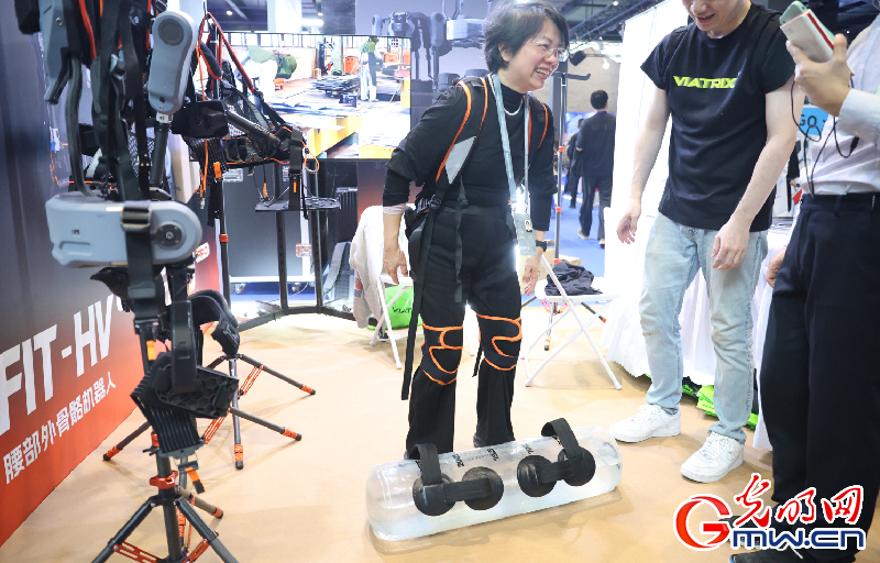 【乌镇视窗】互联网之光博览会丨AI十二时辰生活场景全解锁 【乌镇视窗】互联网之光博览会丨AI十二时辰生活场景全解锁