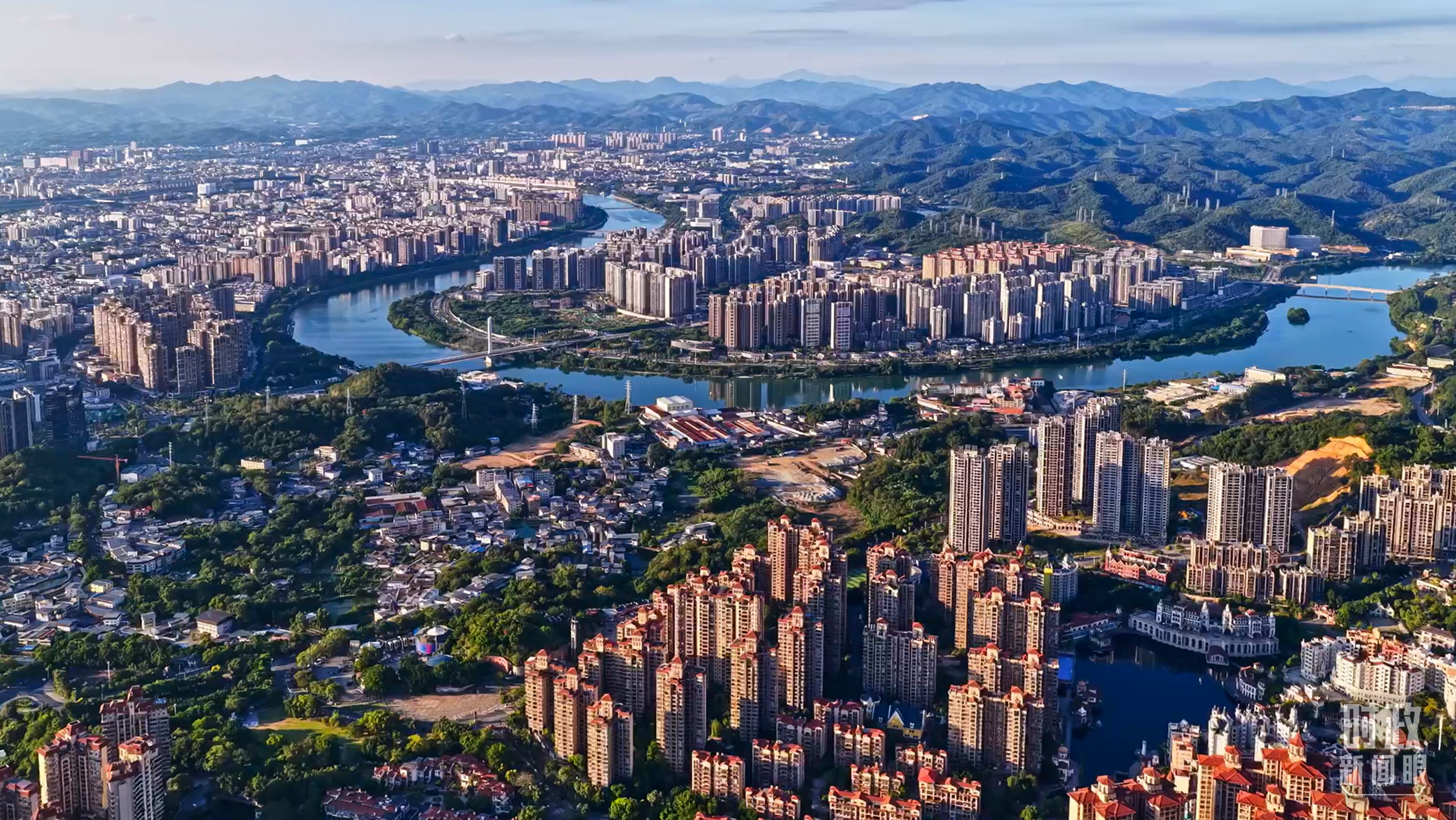 时政新闻眼丨四中全会后首次考察,习近平来到广东梅州